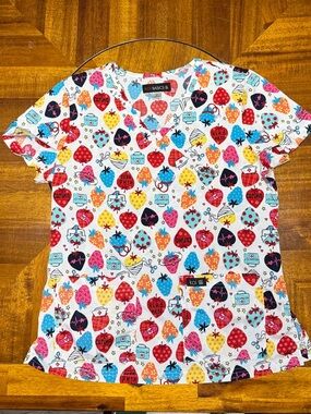 koi White Short-Sleeve Scrub Top with Multicolor strawberry Print